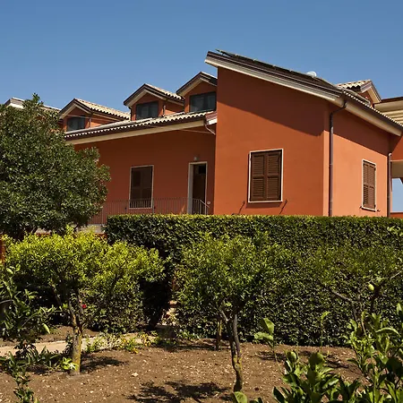 Bed & Breakfast 7cento Ulivi 4*